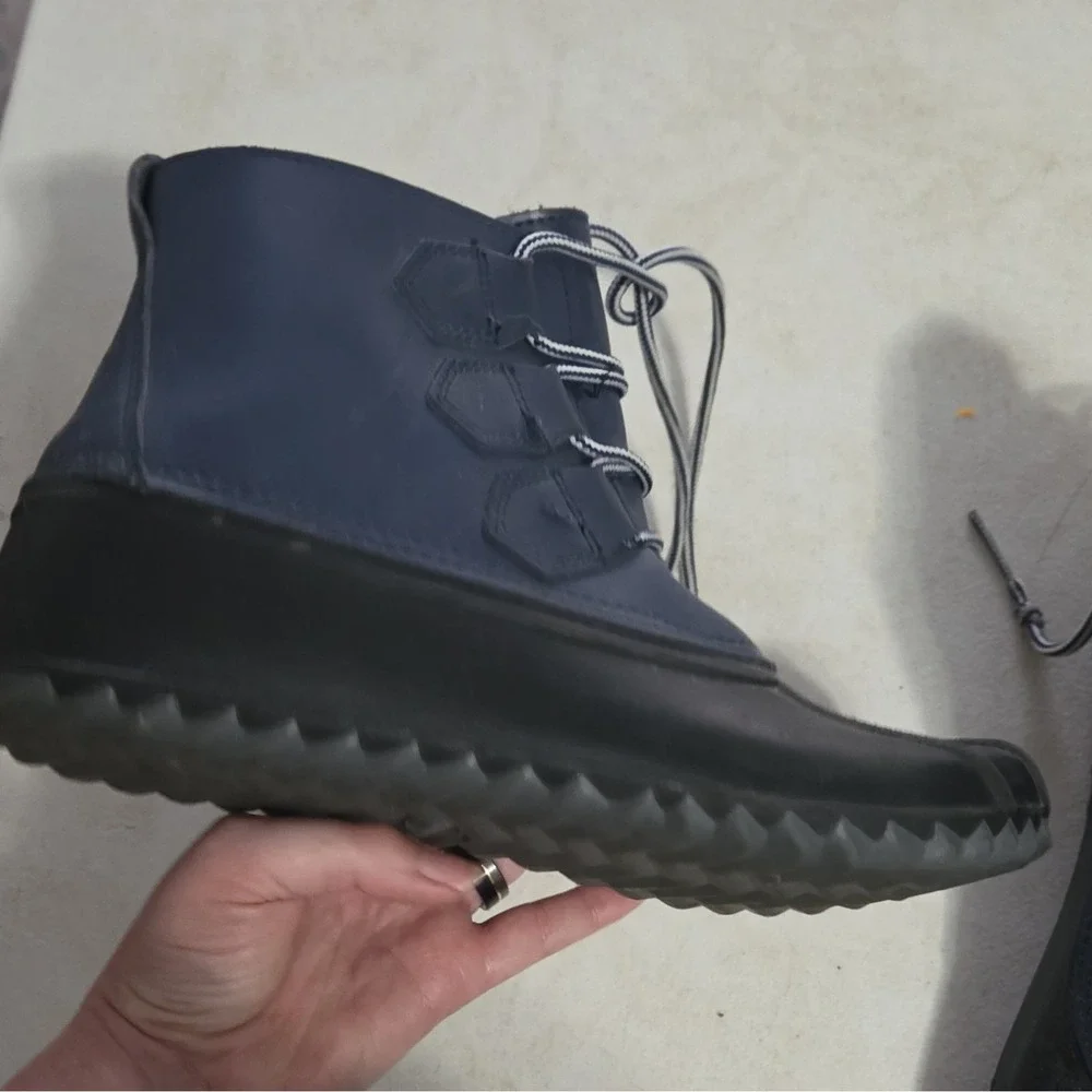 Men's Blue/Black Lace-Up Ankle Duck Boots Coated Leather Upper Rubber Sole 9